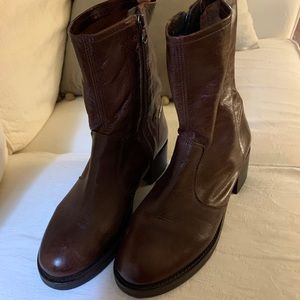 Genuine Leather Lintervalle Boots Size 40